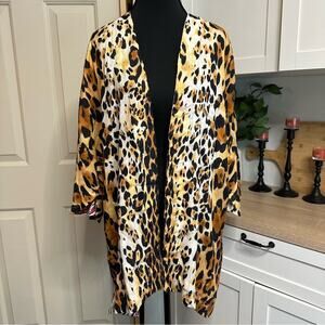 Chico’s Women’s Sz 1 US 8 M Reversible Cheetah Leopard Aztec Kimono Cardigan EUC